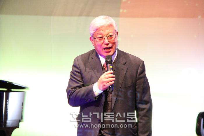 대회장 권용식 목사
