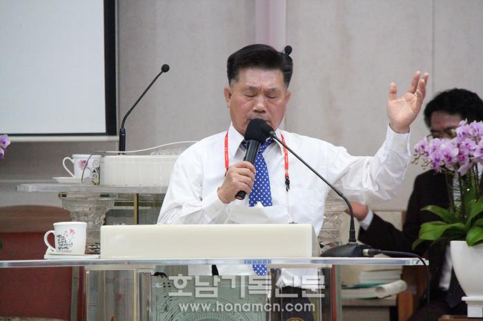 호남노회장 문현식 목사 찬양인도