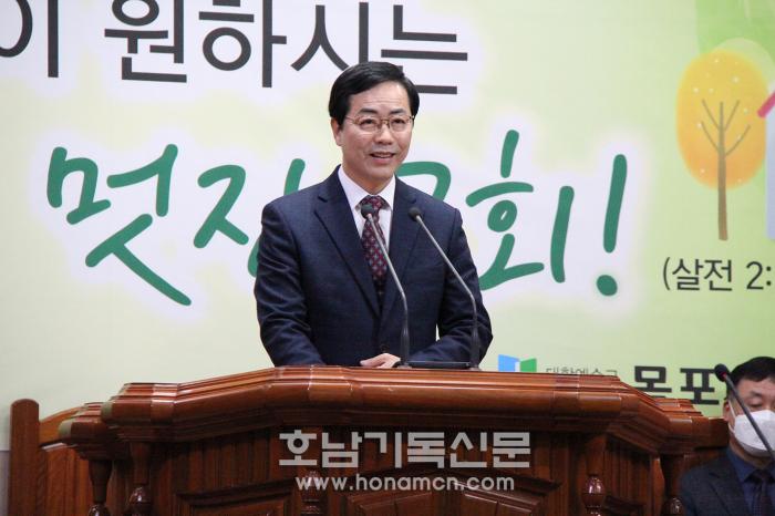 노회장 송광현 목사