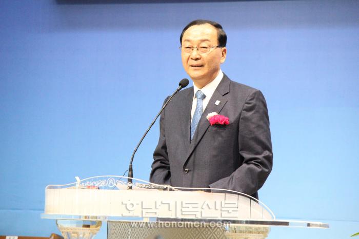 장신택 목사