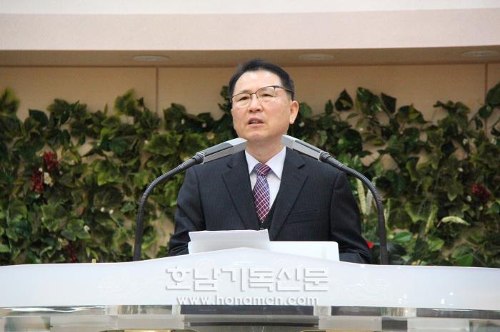박건석 목사