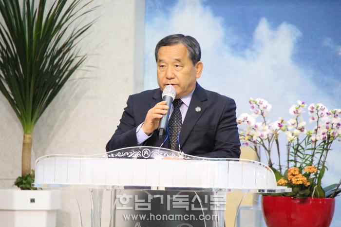 대표 김정두 목사