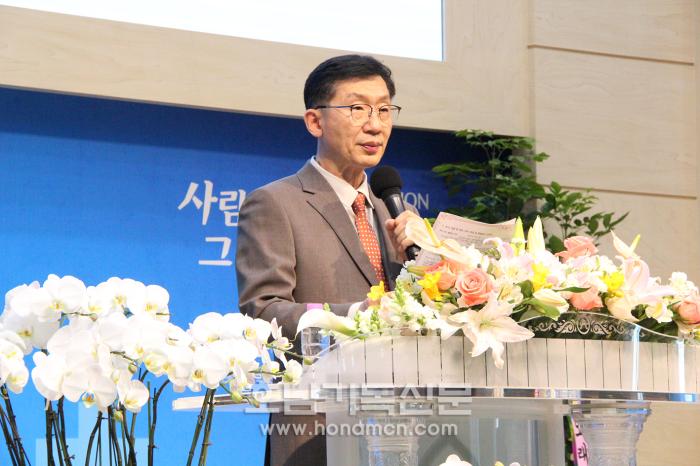 담임목사 박용국