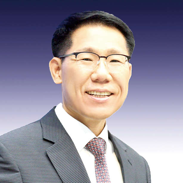 담임 박성일 목사