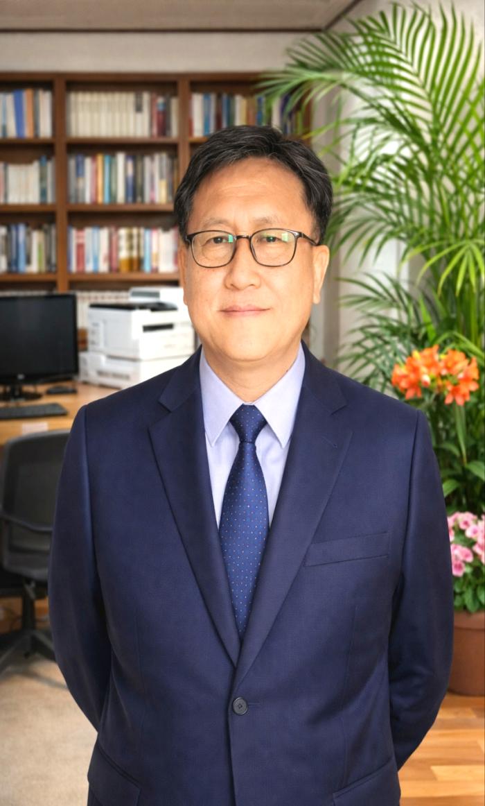 [인터뷰] “잘 이끌기보다 잘 섬기며, 말씀과 사랑으로 함께 걸어갈 터!”